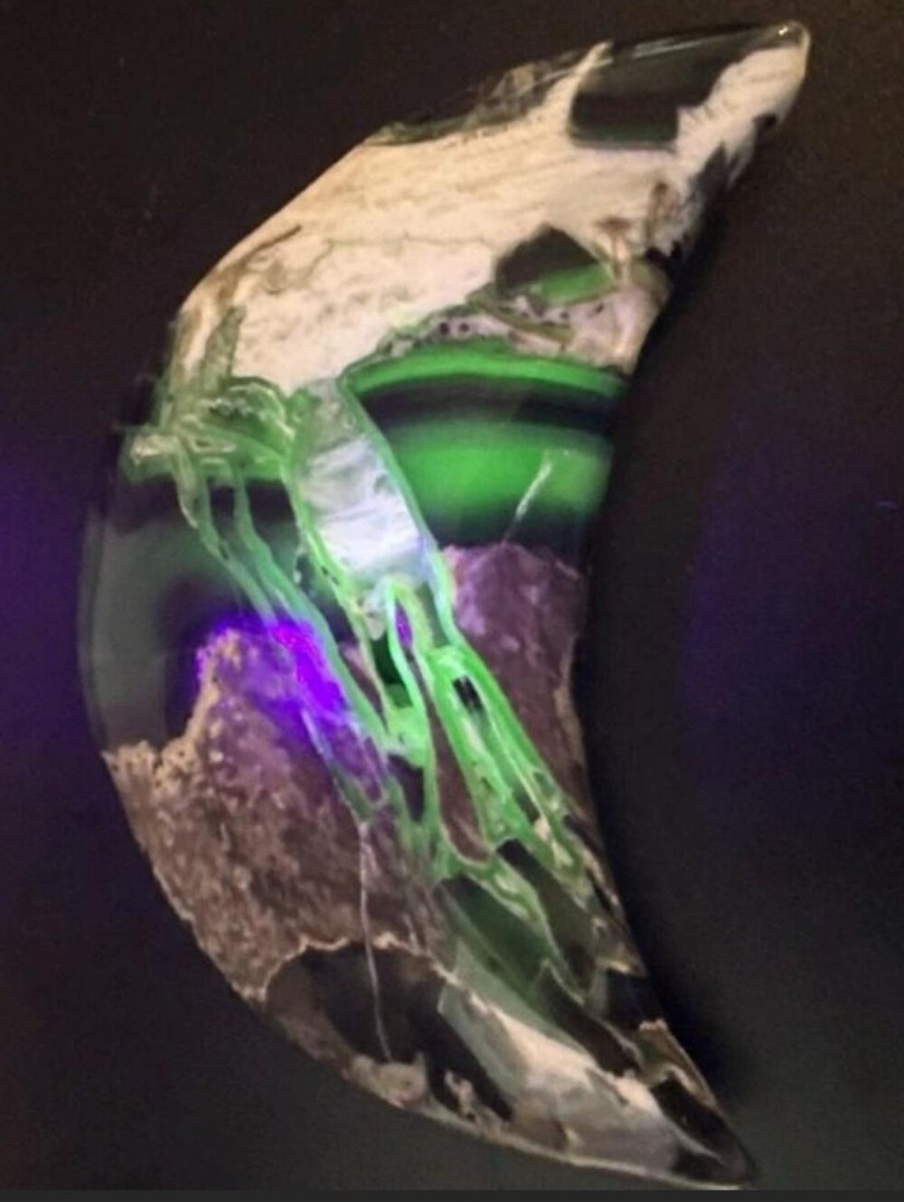 Large Statement Volcano Agate Moon STRONG Green UV Reaction Chalcedony OFFERS OK